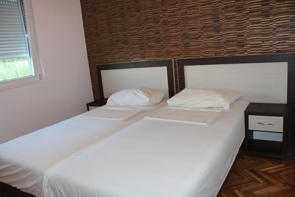 Novi Apartments Herceg Novi Cameră foto